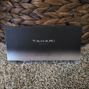 Tahari Matte-Terialist Eyeshadow Palette NEW